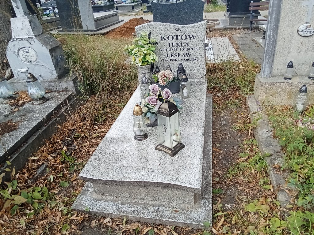 Grób Lesław Kotów
